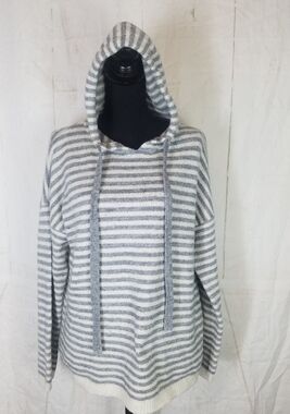 Lida kate stripped hooded sweater